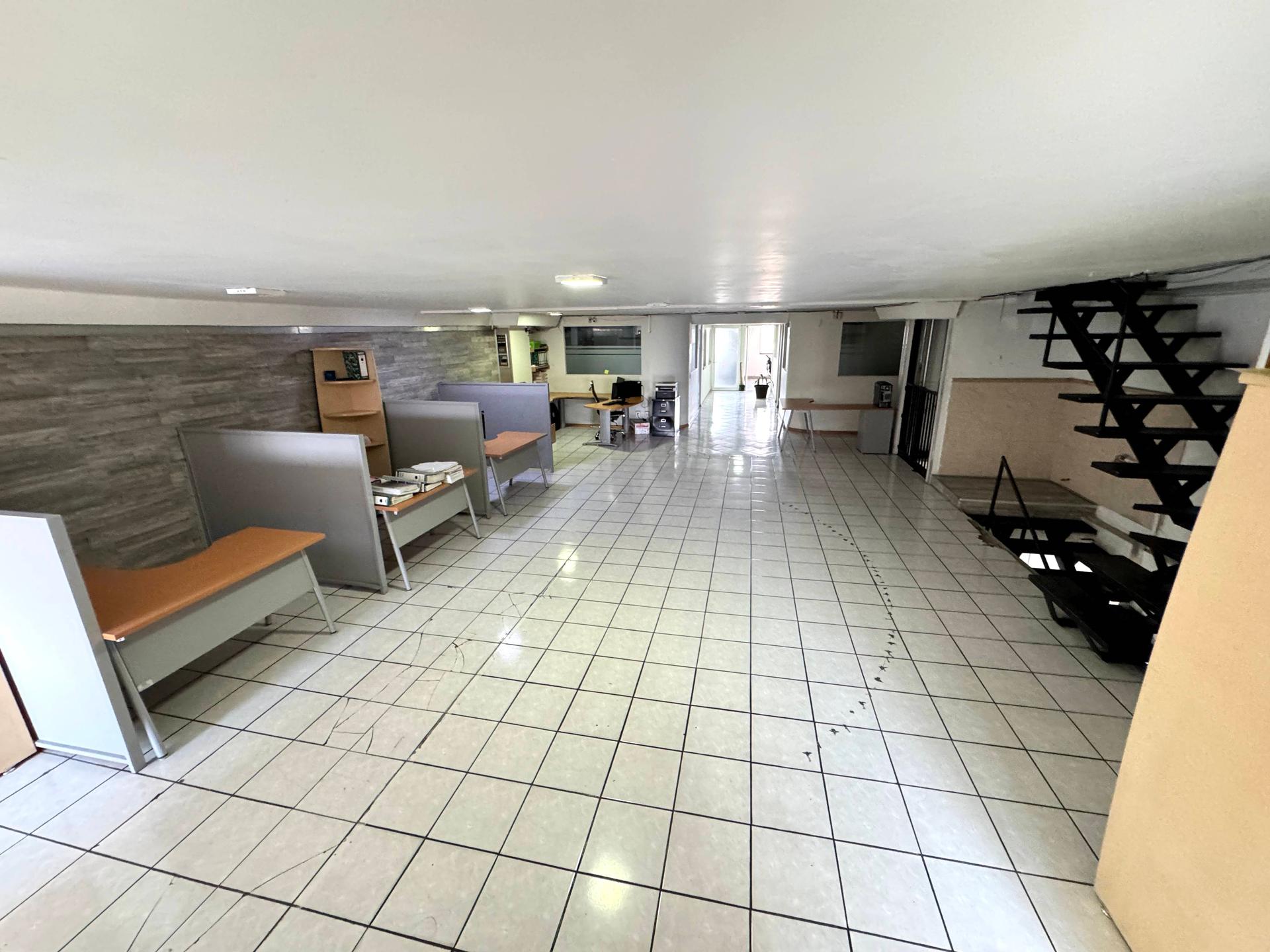  Edificio Comercial en el centro de GDL