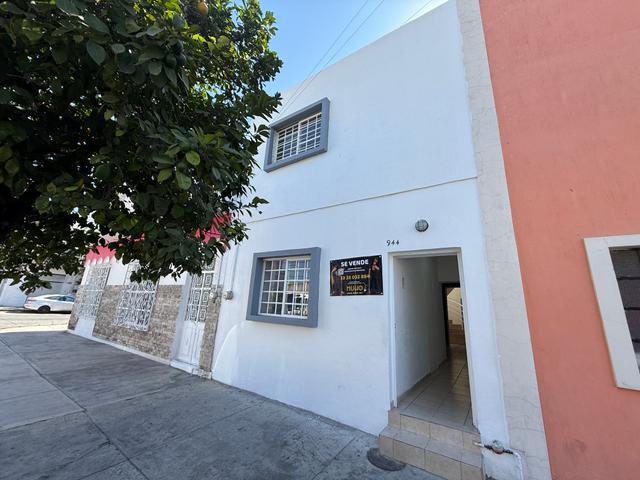 Casa en venta la Col. Oblatos Dionisio Rodríguez 