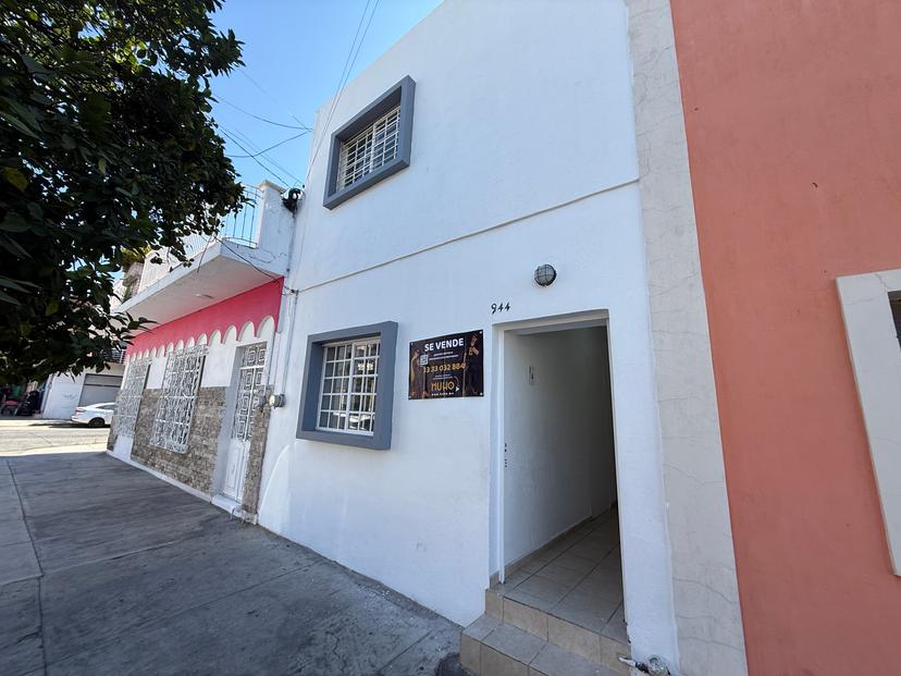 Casa en venta la Col. Oblatos Dionisio Rodríguez  2