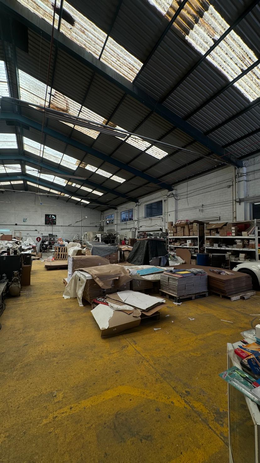 SE VENDE BODEGA EN EL PALOMAR  4